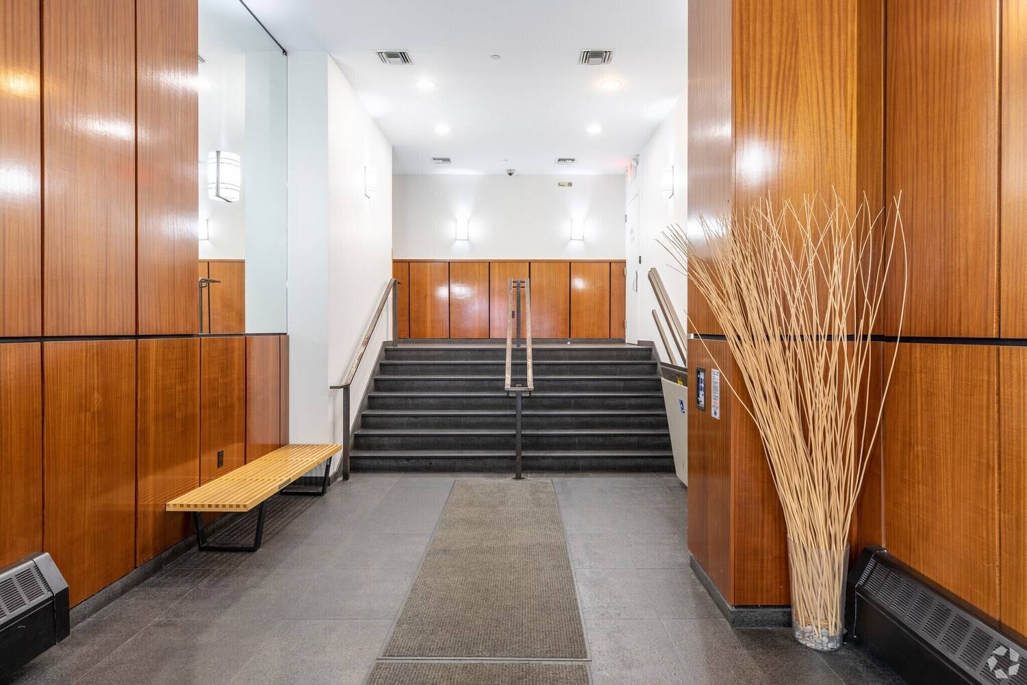 Manhattan, NY 10029,1595 LEXINGTON Avenue #8A