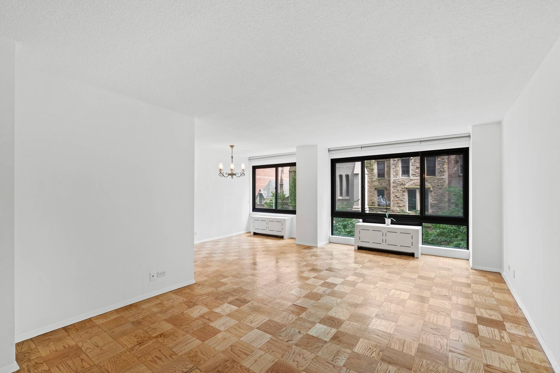 Manhattan, NY 10128,50 E 89th Street #3-C