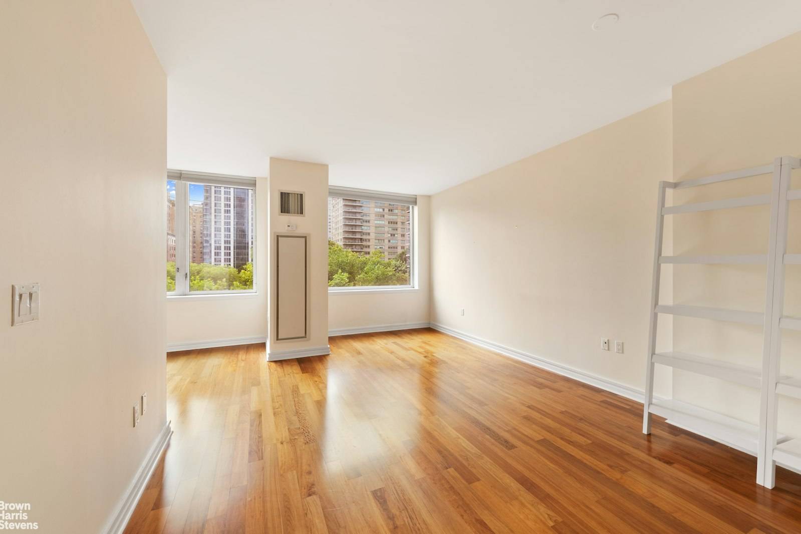 Manhattan, NY 10023,200 W END Avenue #8K