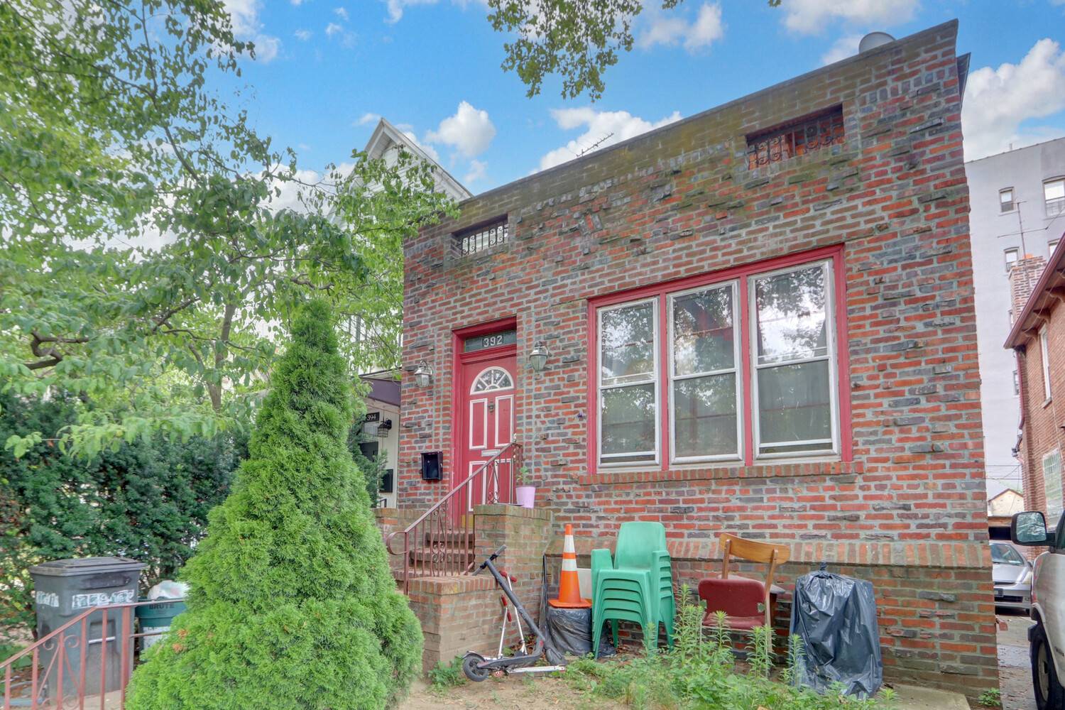 Brooklyn, NY 11218,392 E 7TH Street