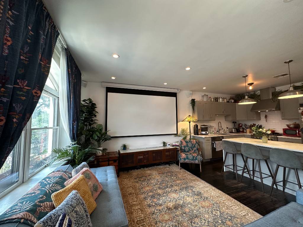 Brooklyn, NY 11231,20 Dikeman Street #2