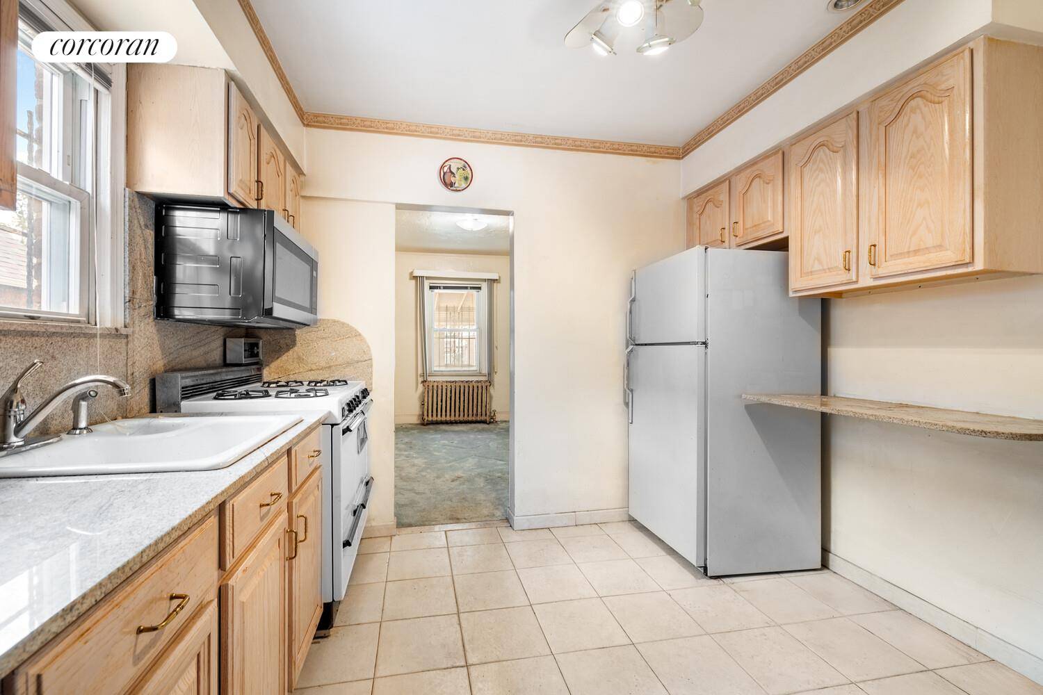 Queens, NY 11412,187-23 BRINKERHOFF Avenue