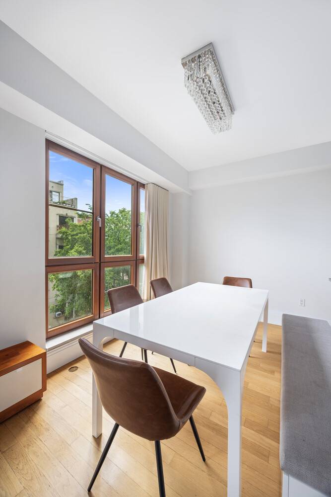 Manhattan, NY 10027,50 W 127TH Street #4B