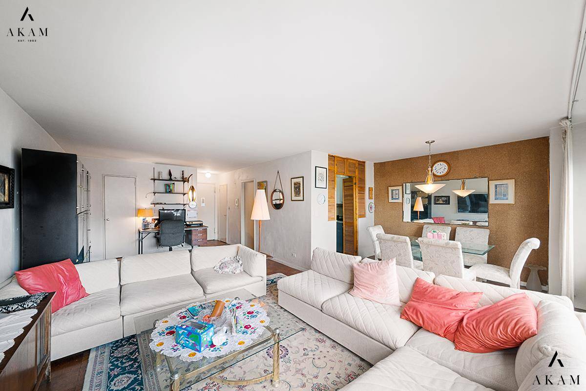 Manhattan, NY 10023,205 W End Avenue #19-B