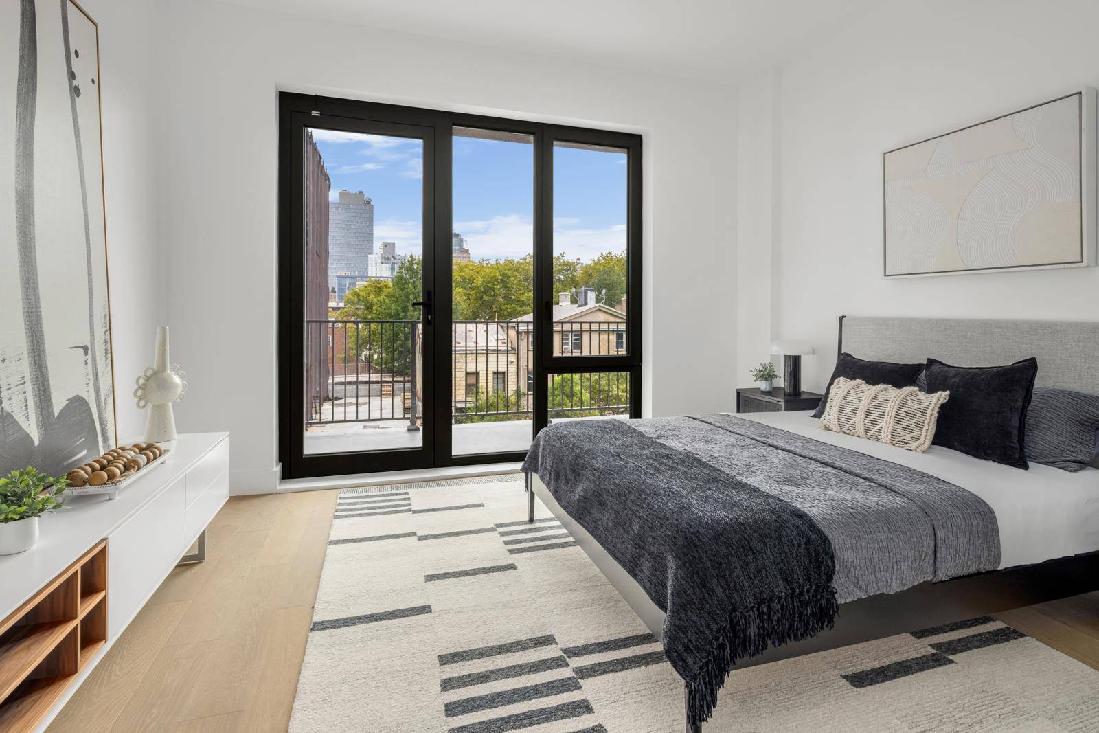 Brooklyn, NY 11238,450 GRAND Avenue #6D