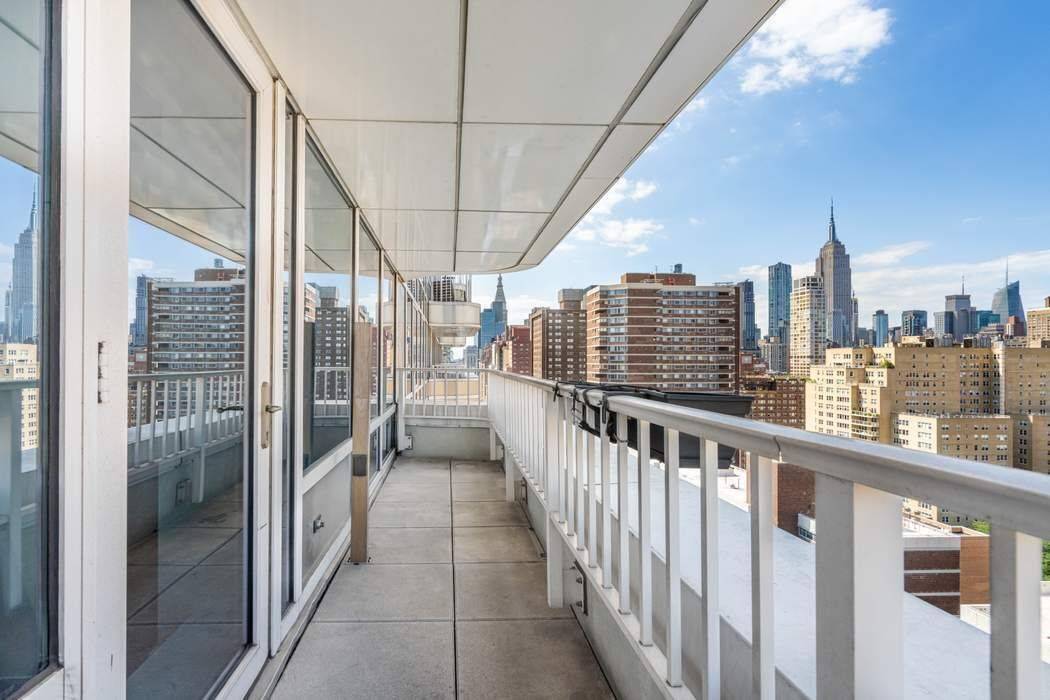 Manhattan, NY 10010,340 E 23rd Street #PH1E