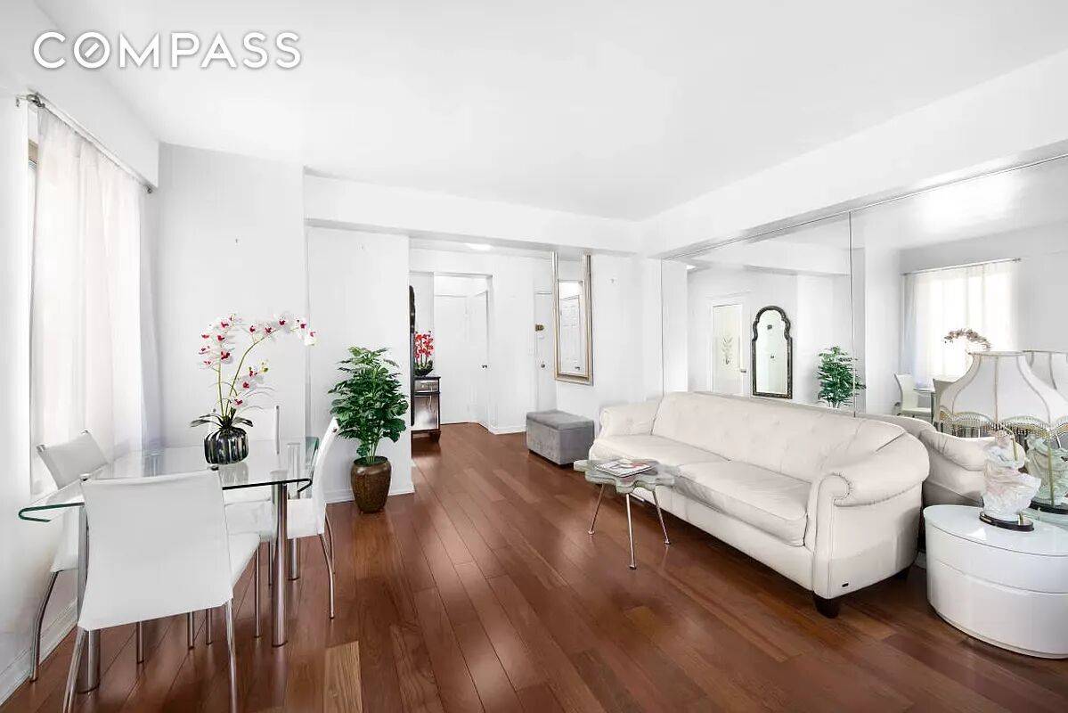 Manhattan, NY 10017,225 E 46th Street #12G