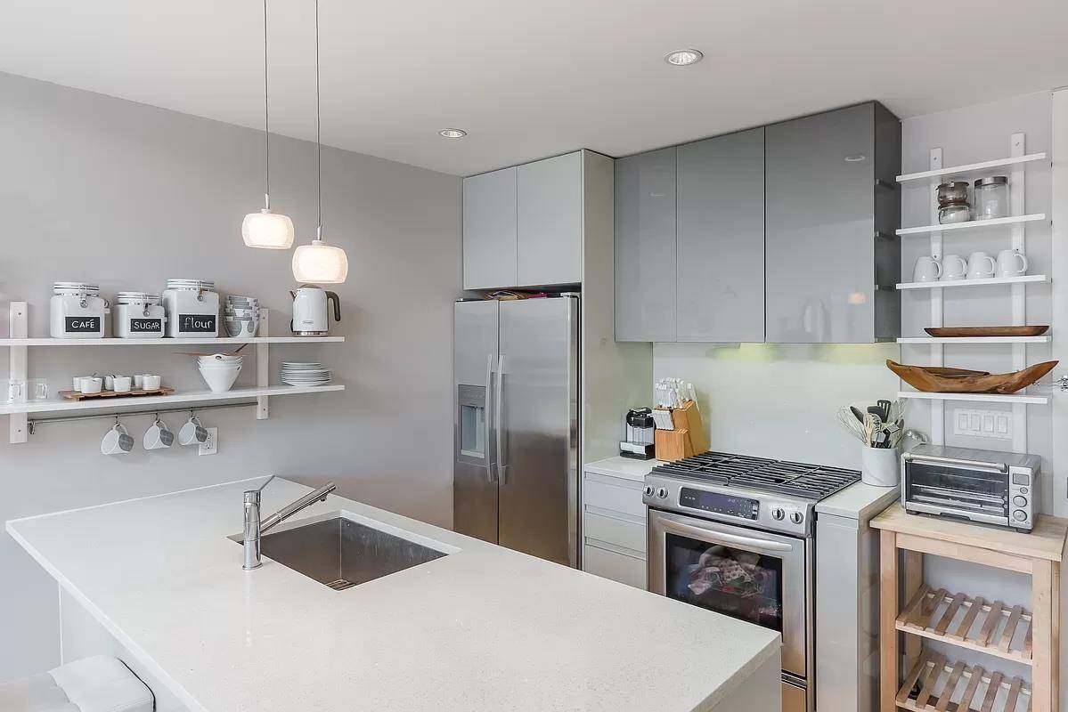 Queens, NY 11101,2-26 50th Avenue #11-B