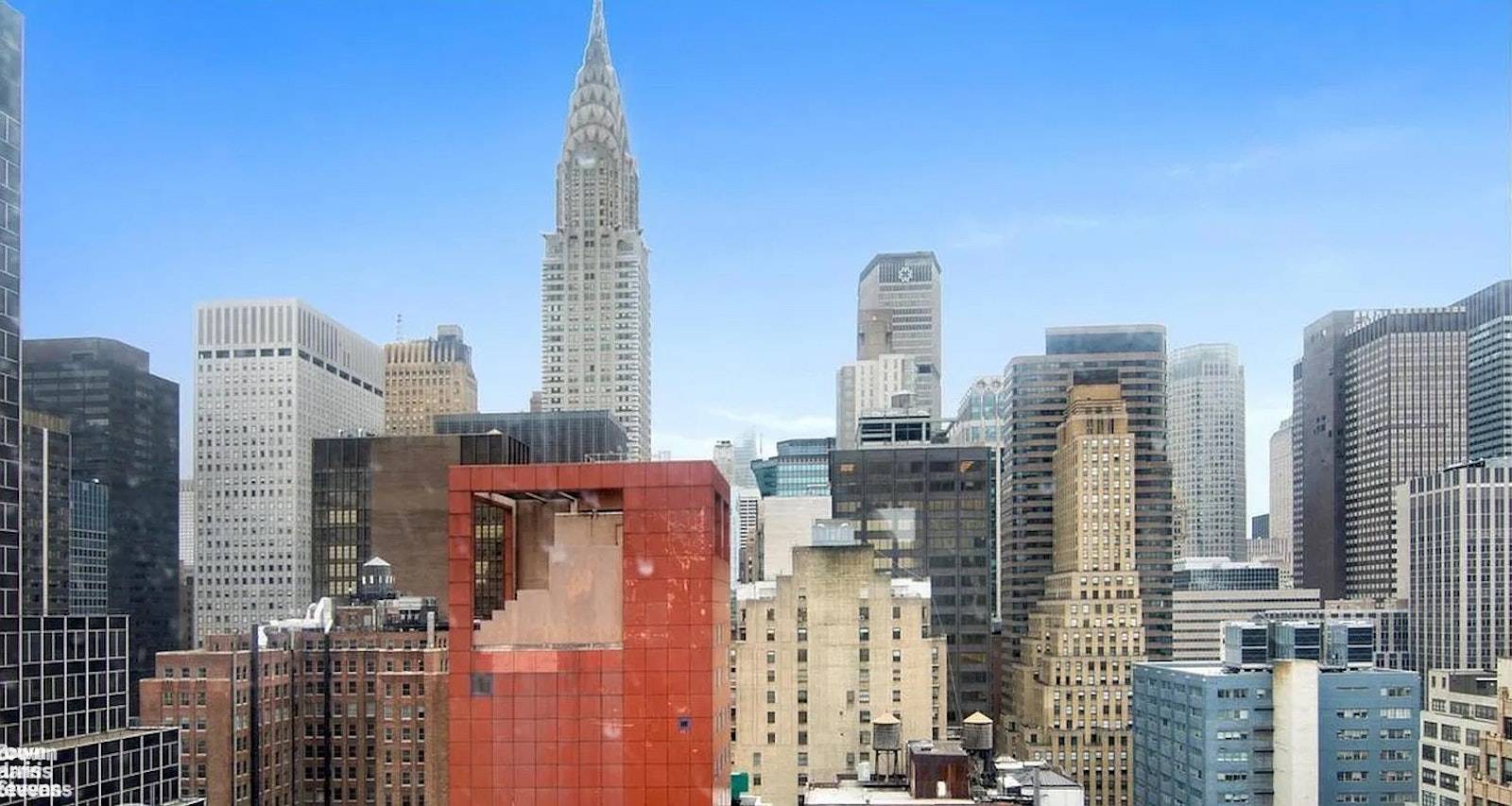 Manhattan, NY 10017,303 E 43RD Street #25C