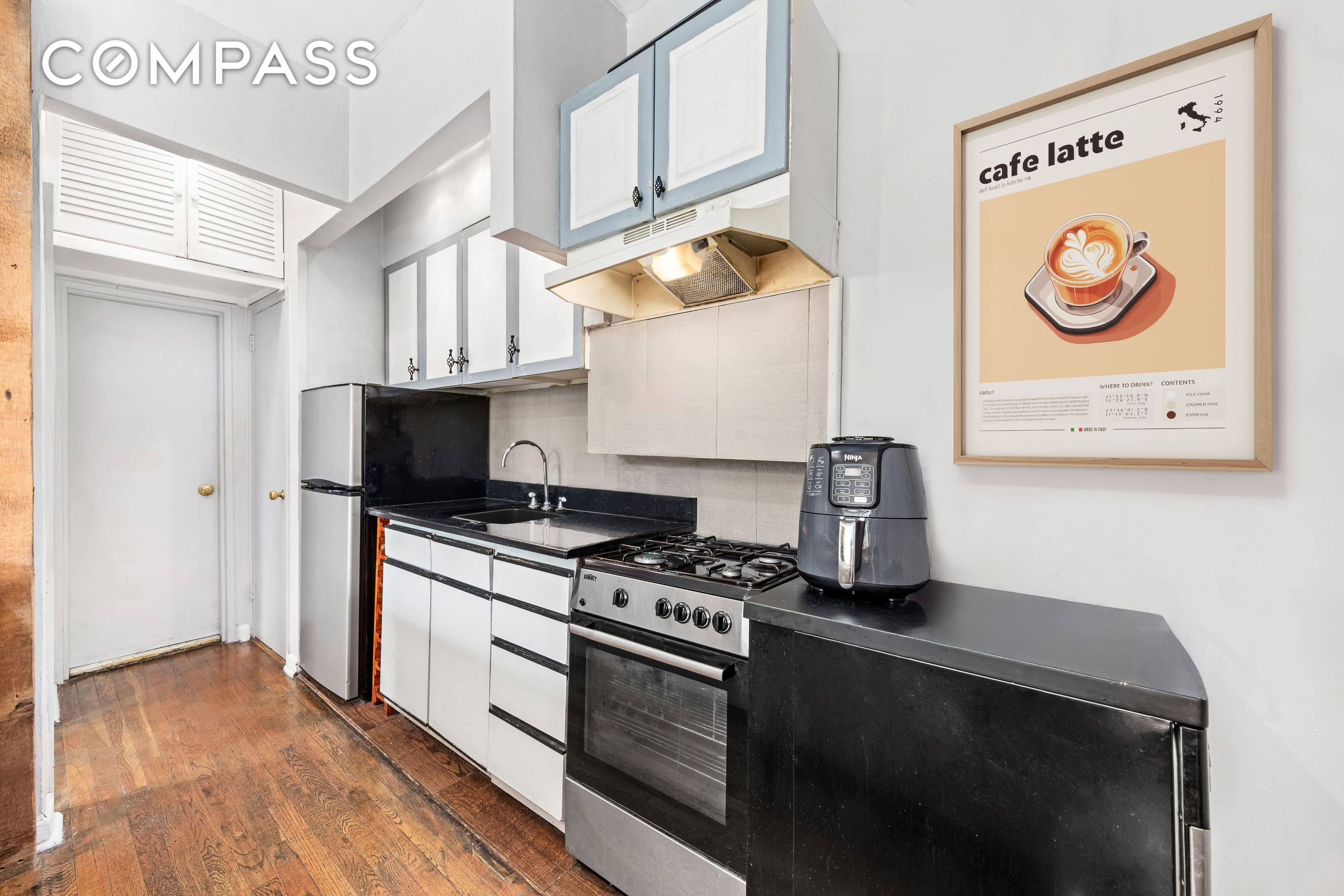 Manhattan, NY 10014,459 Hudson Street #2A