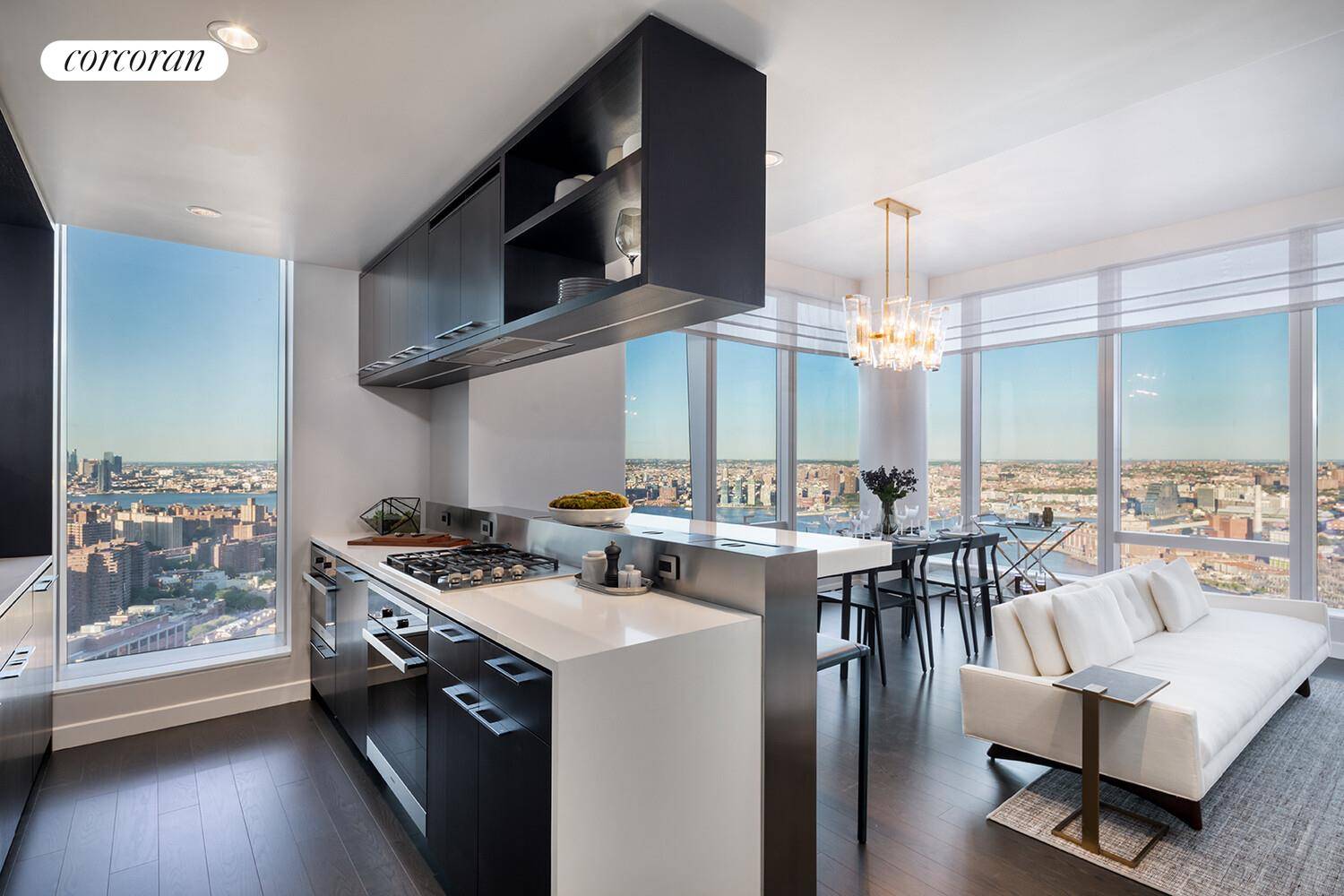 Manhattan, NY 10002,252 SOUTH Street #77F