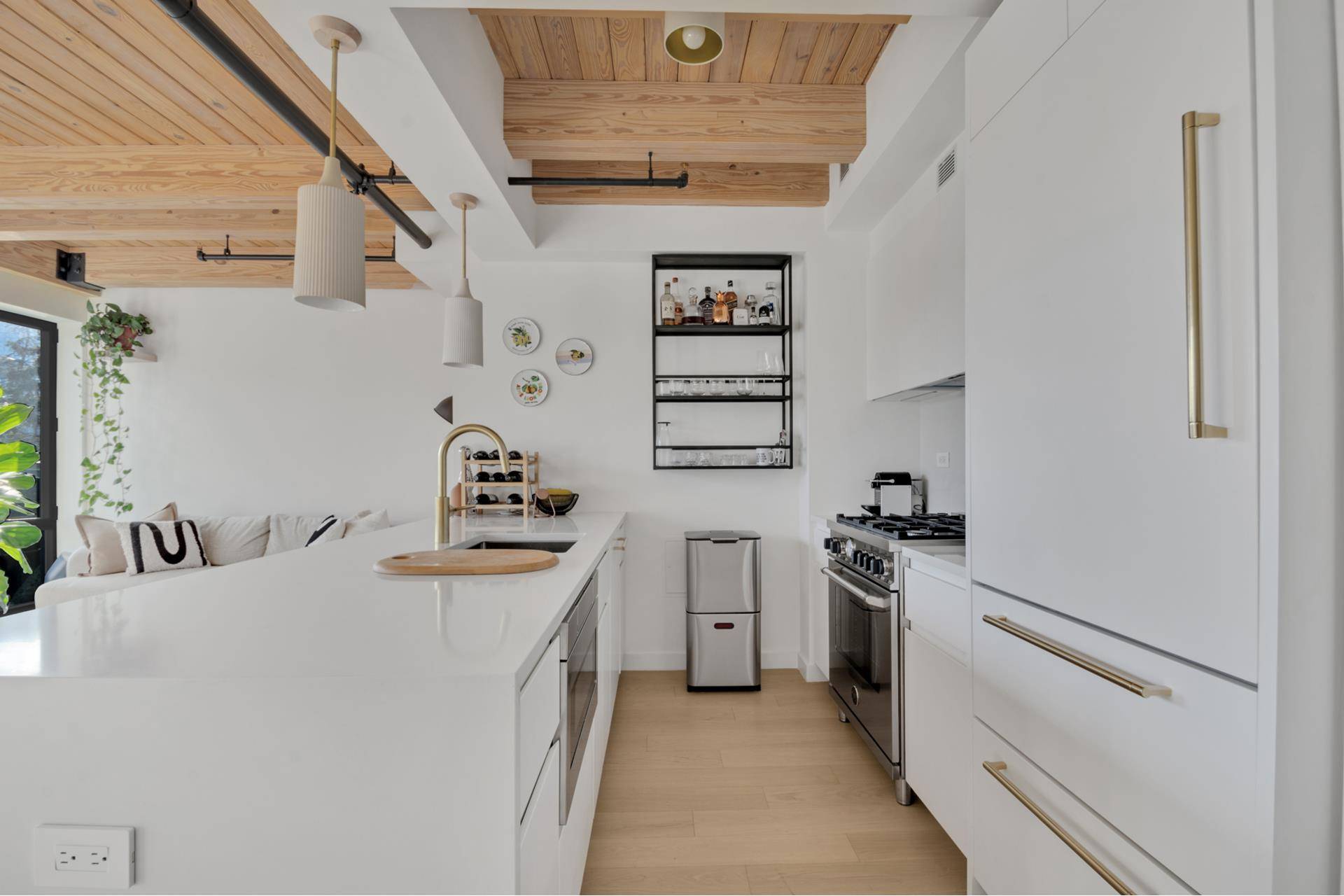 Brooklyn, NY 11222,120 JAVA Street #4B