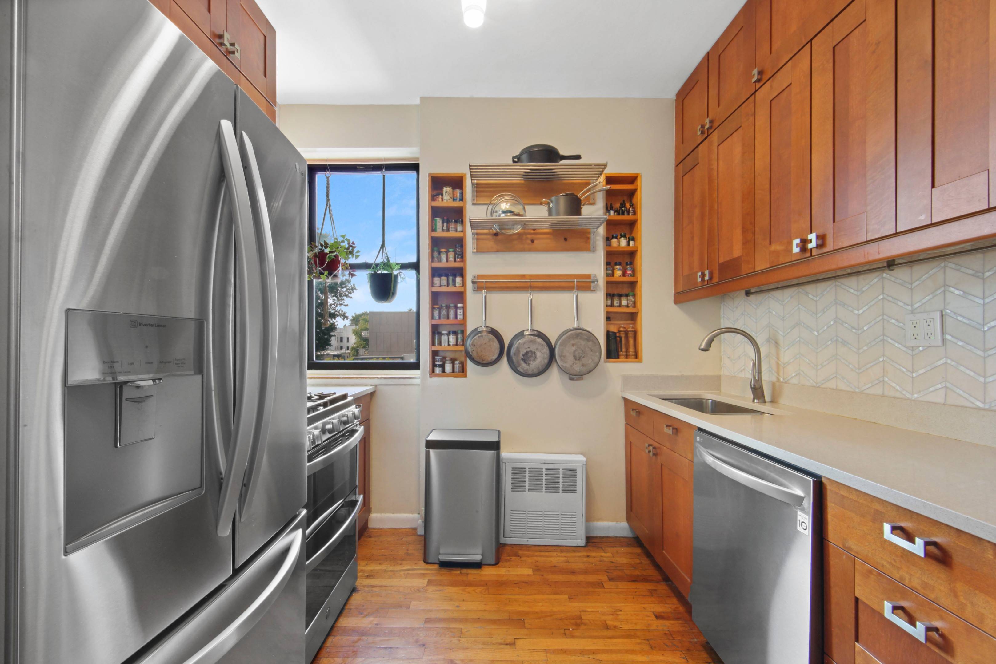 Brooklyn, NY 11218,68 Stratford Road #10