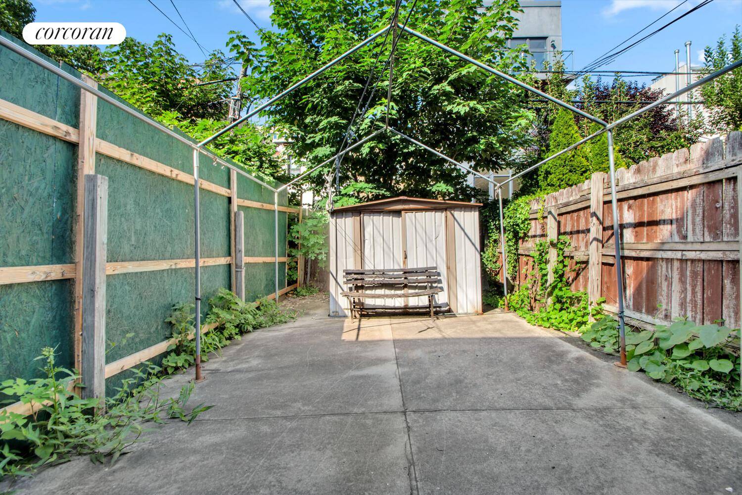 Brooklyn, NY 11217,651 DE GRAW Street