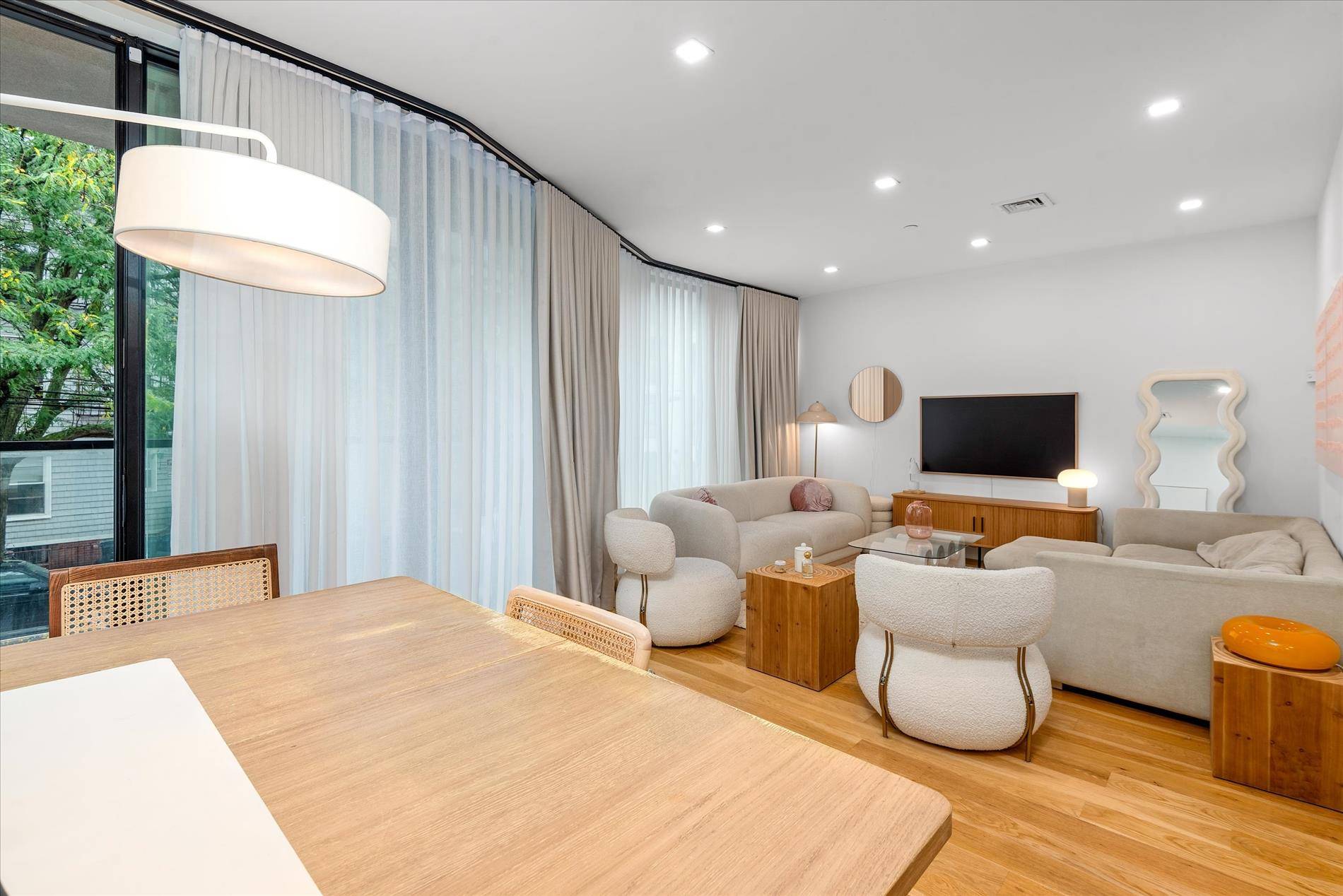 Brooklyn, NY 11222,205 Freeman Street #2