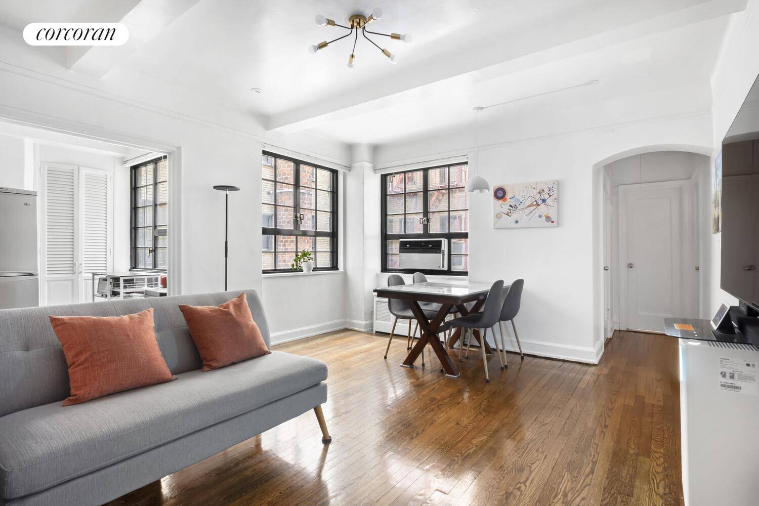 Manhattan, NY 10016,211 E 35TH Street #2C