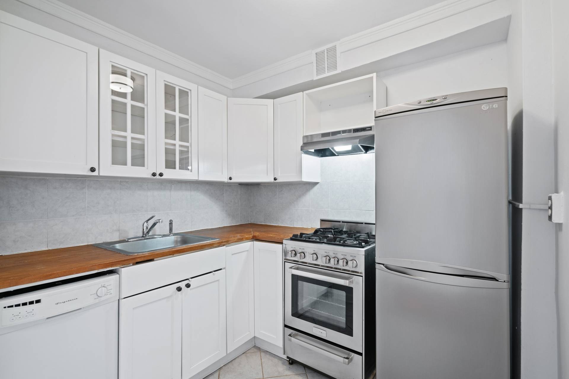 Manhattan, NY 10012,180 Thompson Street #5-F