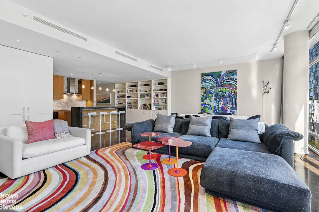 Manhattan, NY 10011,520 W 19TH Street #6C