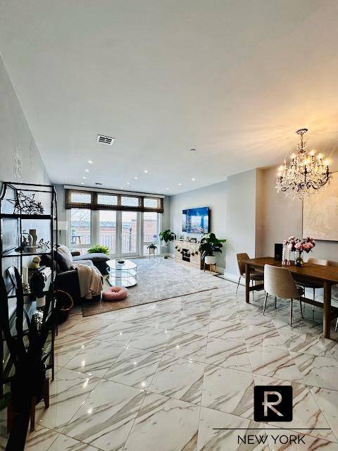 Statenisland, NY 10301,90 Bay Street Landing #4-J