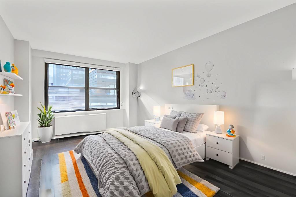 Manhattan, NY 10003,7 E 14th Street #1009