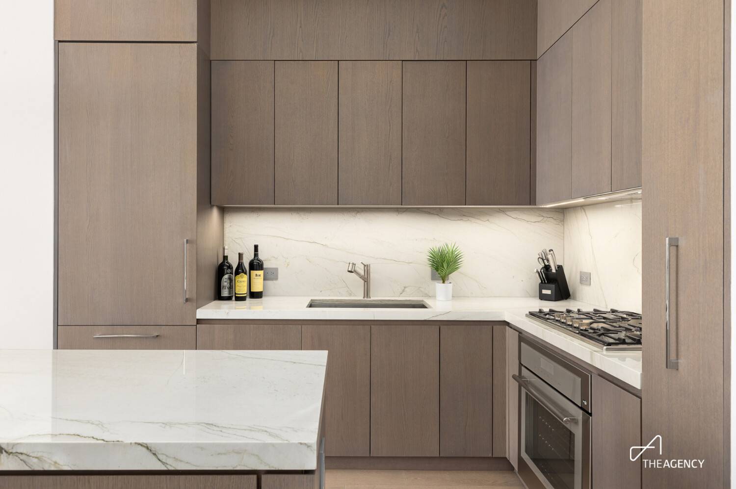 Manhattan, NY 10014,77 CHARLTON Street #N6F