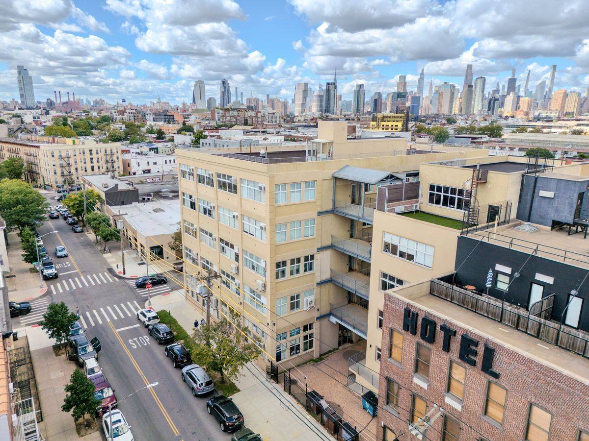 Brooklyn, NY 11222,231 Norman Avenue #511