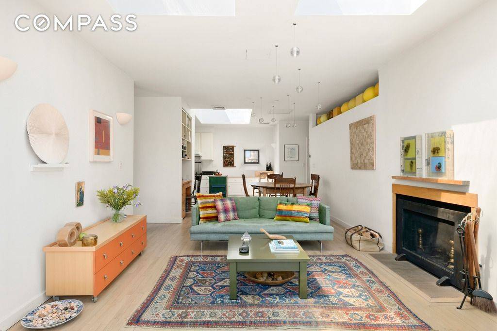 Manhattan, NY 10024,205 W 89th Street #PH6/7