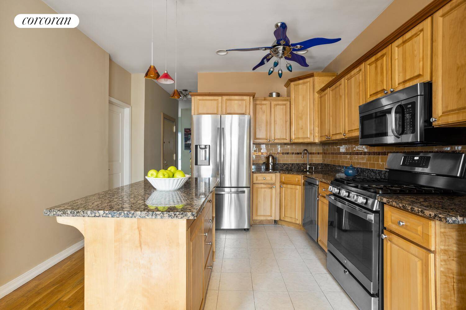 Brooklyn, NY 11231,21 DOUGLASS Street #3