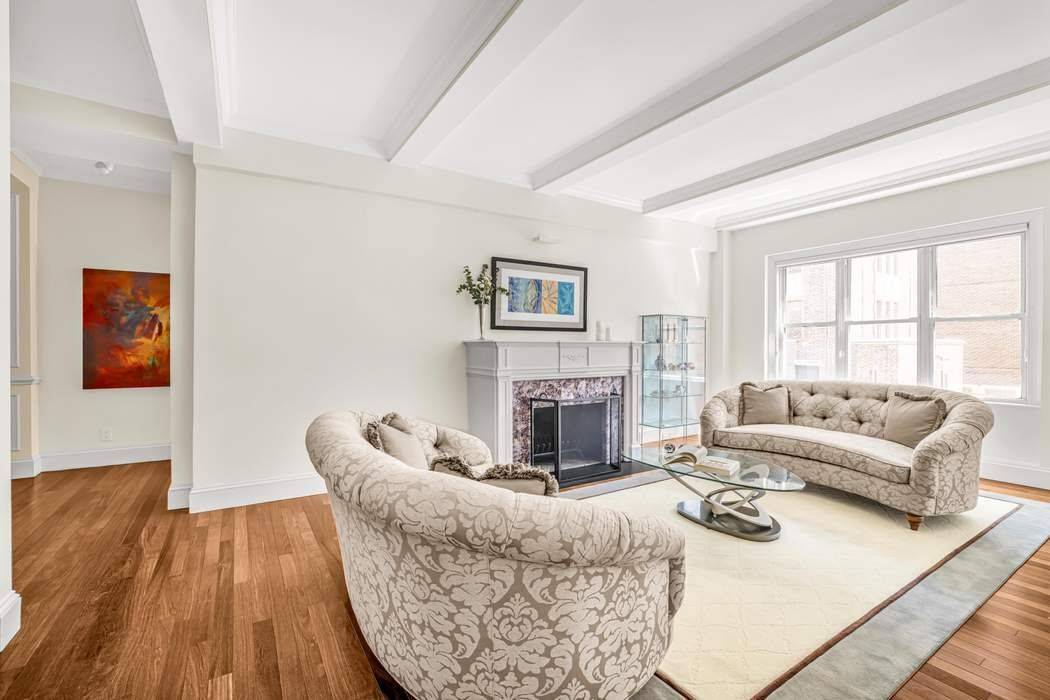 Manhattan, NY 10028,1049 Park Avenue #14BC