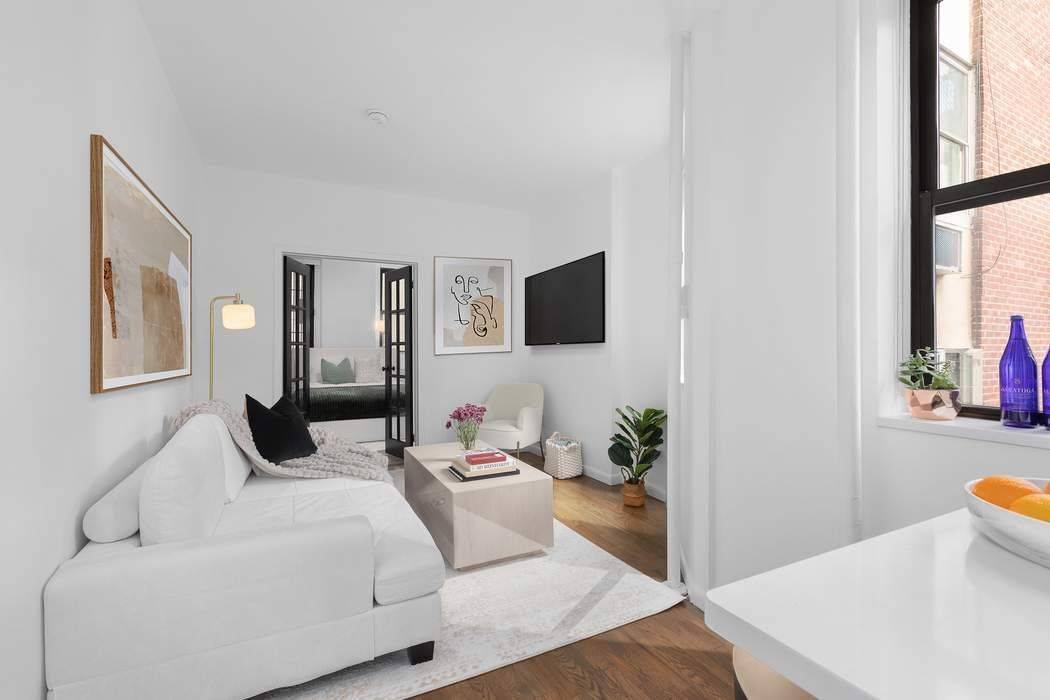 Manhattan, NY 10012,214 Mulberry Street #3E