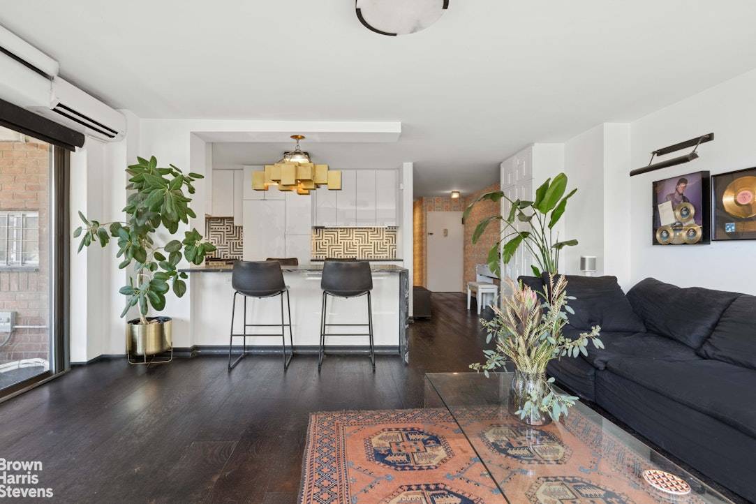 Manhattan, NY 10002,417 GRAND Street #D504