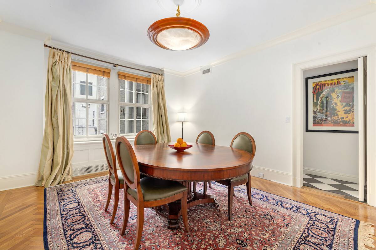 Manhattan, NY 10065,21 E 66TH Street #3W