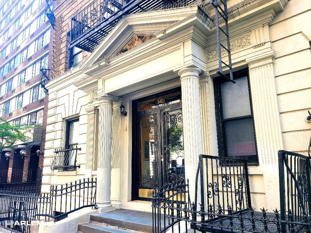 Manhattan, NY 10019,342 W 56th Street #1E