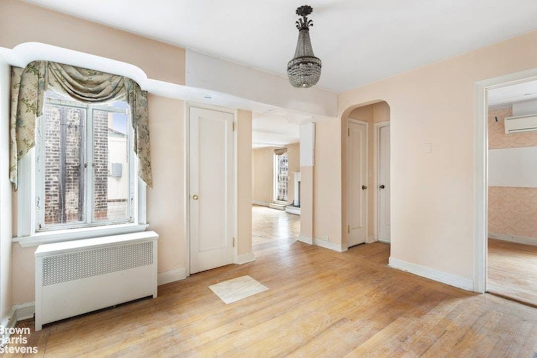 Manhattan, NY 10128,1060 PARK Avenue #PHA