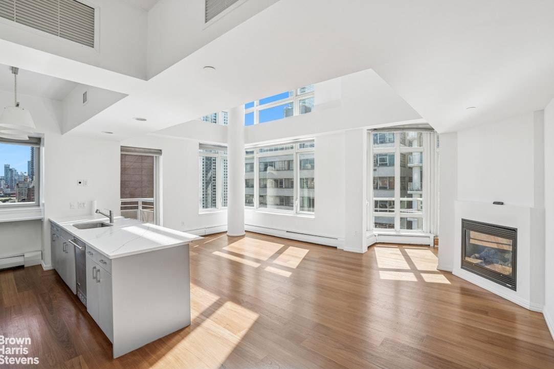 Manhattan, NY 10022,205 E 59TH Street #17A