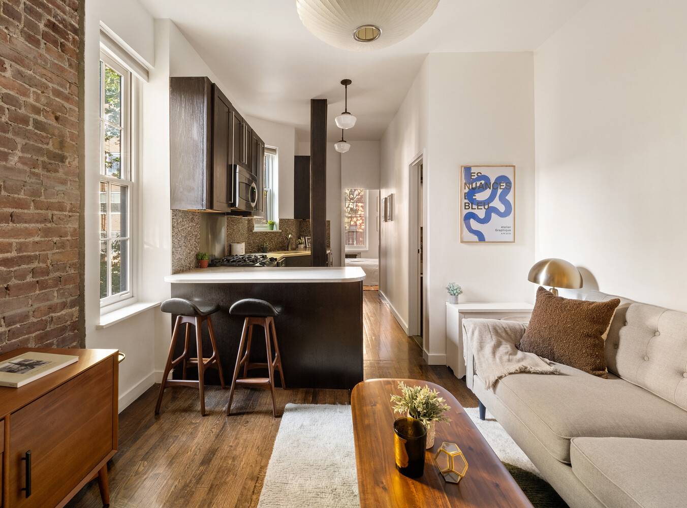 Manhattan, NY 10011,345 W 21ST Street #2B