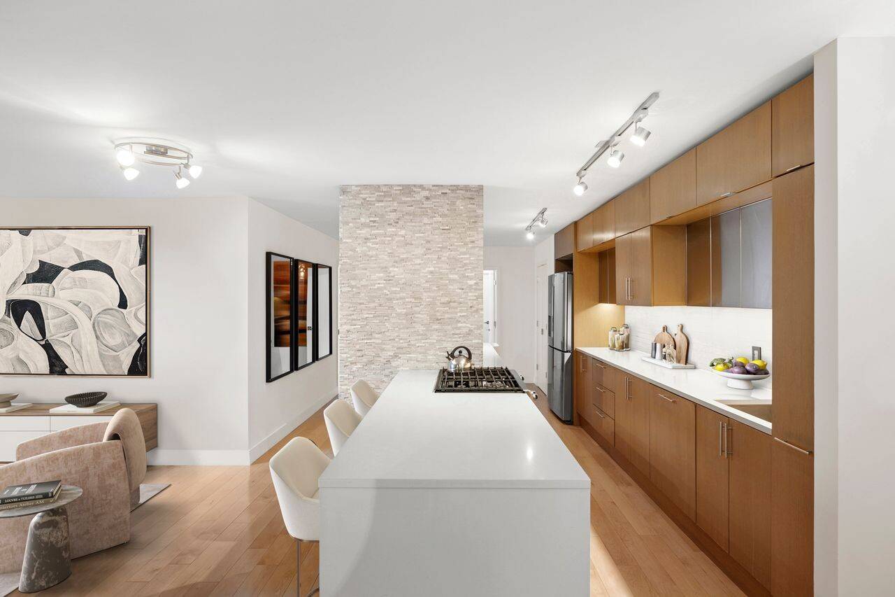 Manhattan, NY 10280,225 RECTOR Place #5K