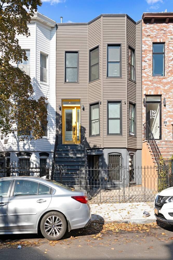 Brooklyn, NY 11207,235 COVERT Street