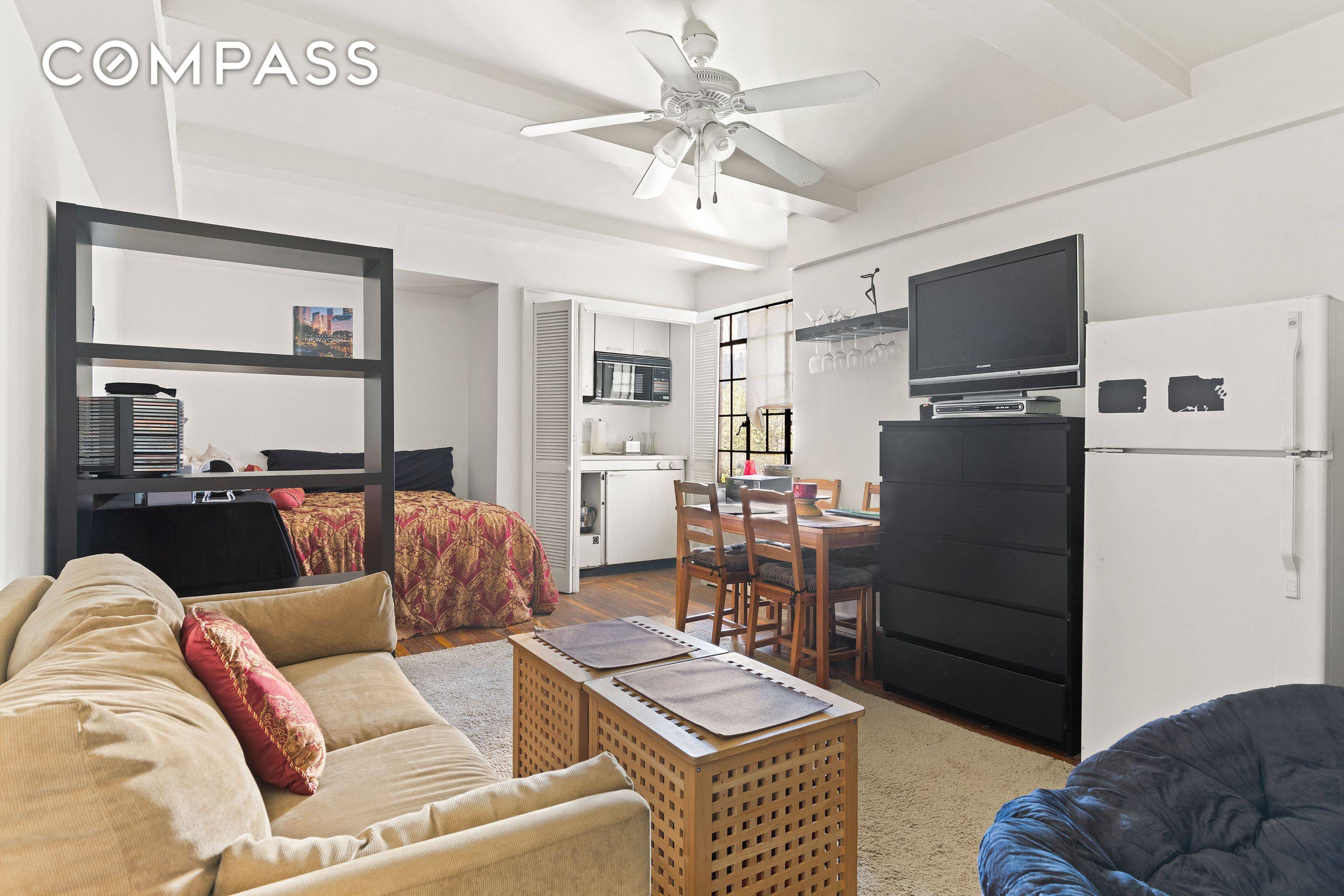 Manhattan, NY 10017,45 Tudor City Place #716