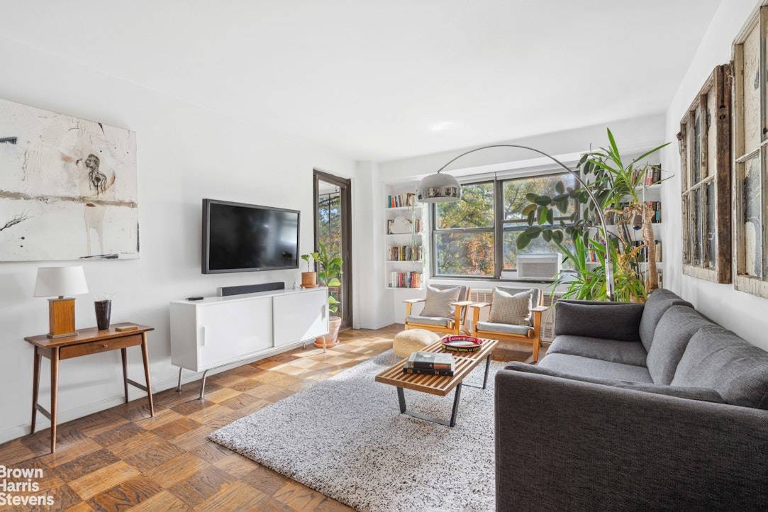 Manhattan, NY 10002,266 E BROADWAY #B207