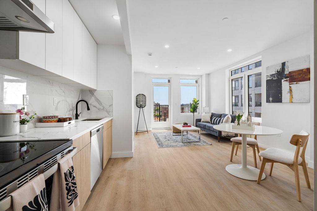 Queens, NY 11102,26-15 4th Street #4-J