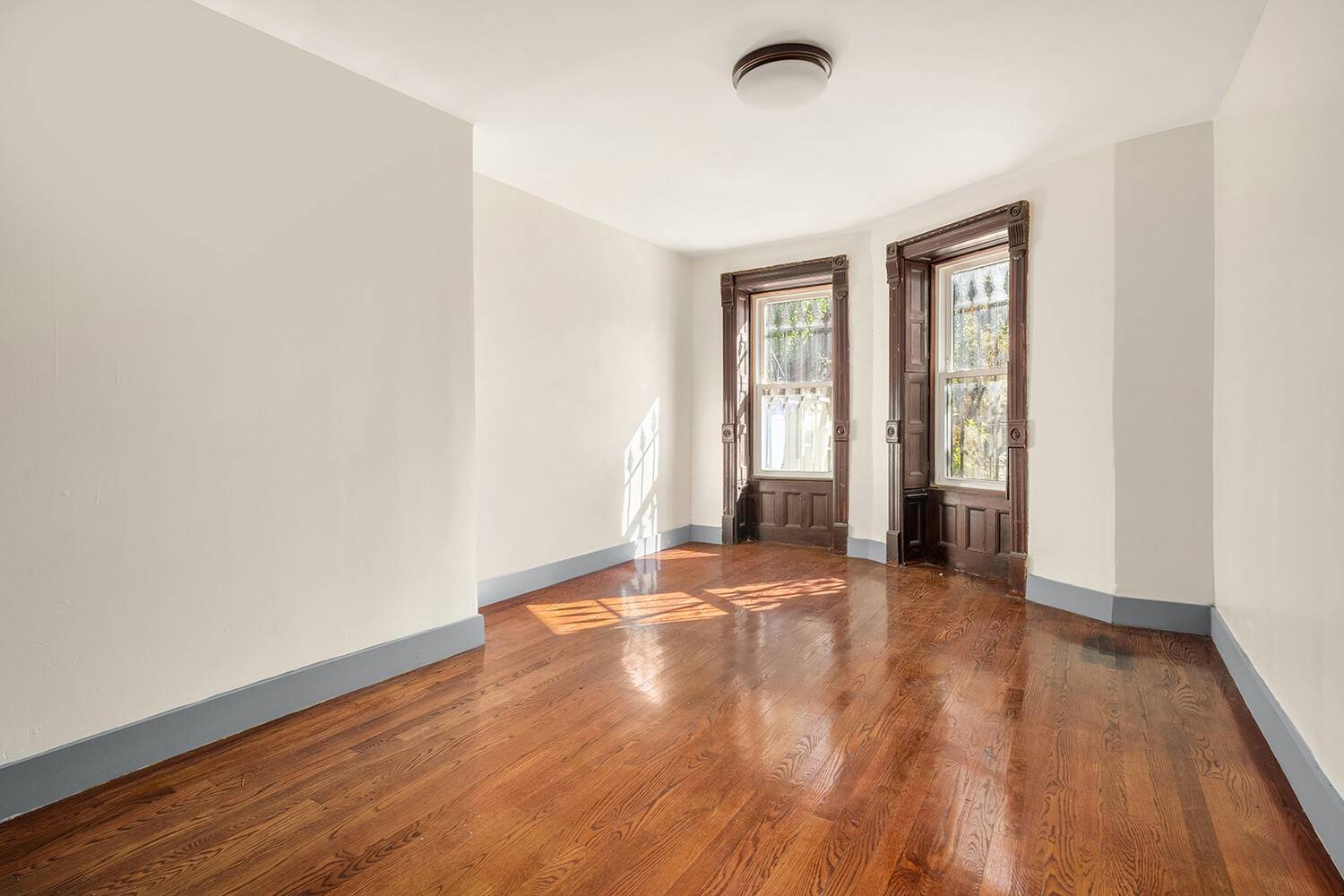 Brooklyn, NY 11233,497 DECATUR Street