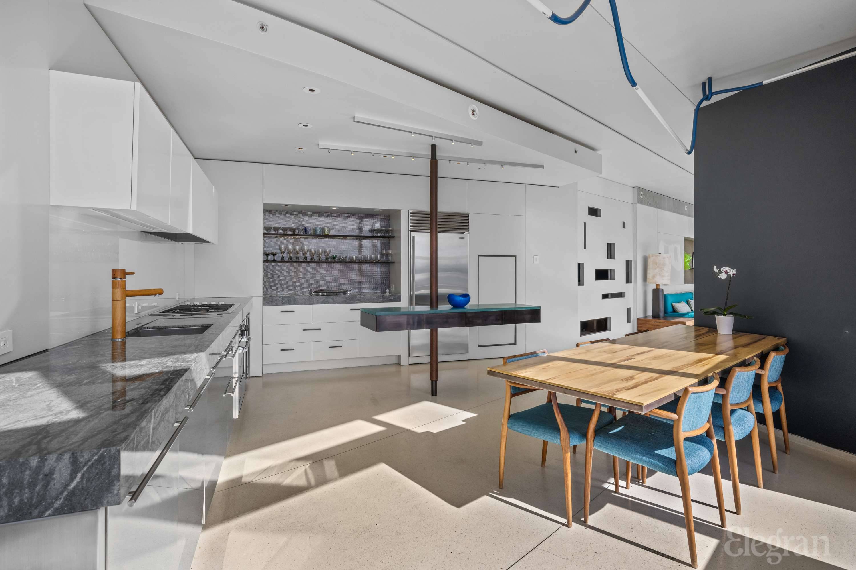 Manhattan, NY 10011,100 11th Avenue #11B