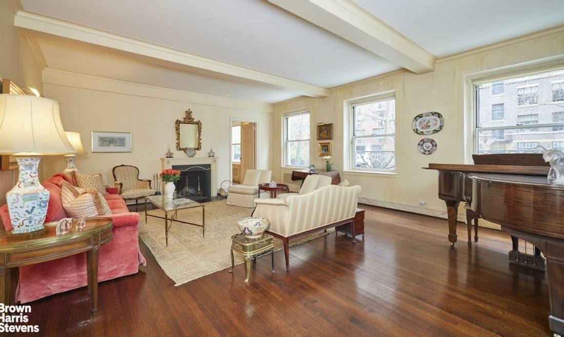 Manhattan, NY 10021,340 E 72ND Street #2N