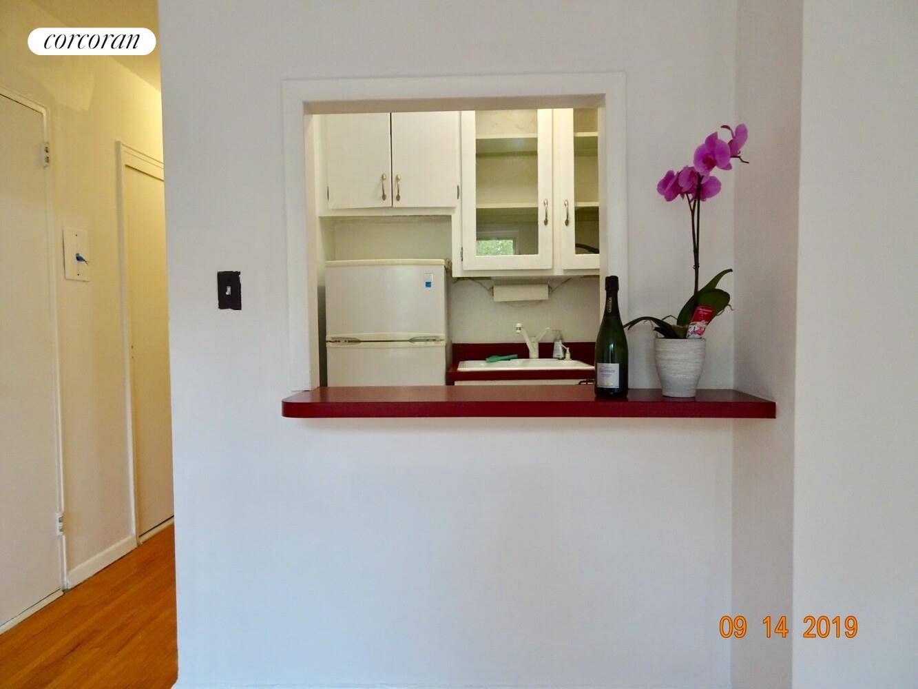 Manhattan, NY 10014,350 BLEECKER Street #4F