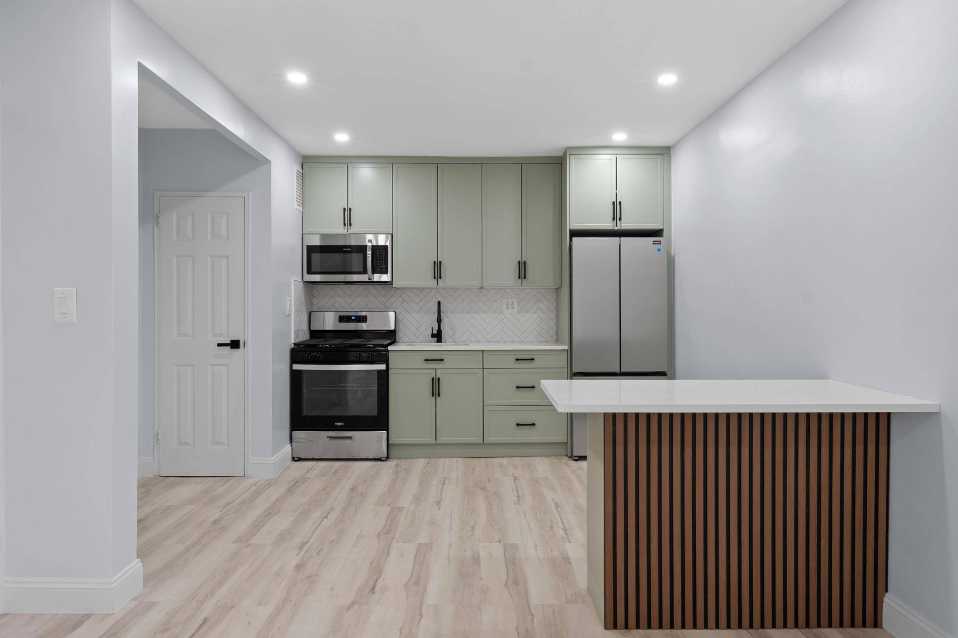 Queens, NY 11372,37-26 87th Street #6-C