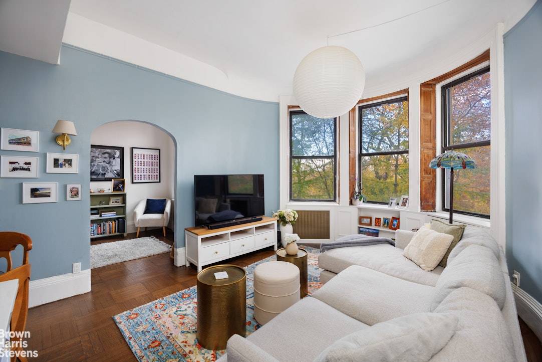 Manhattan, NY 10025,292 RIVERSIDE Drive #3A