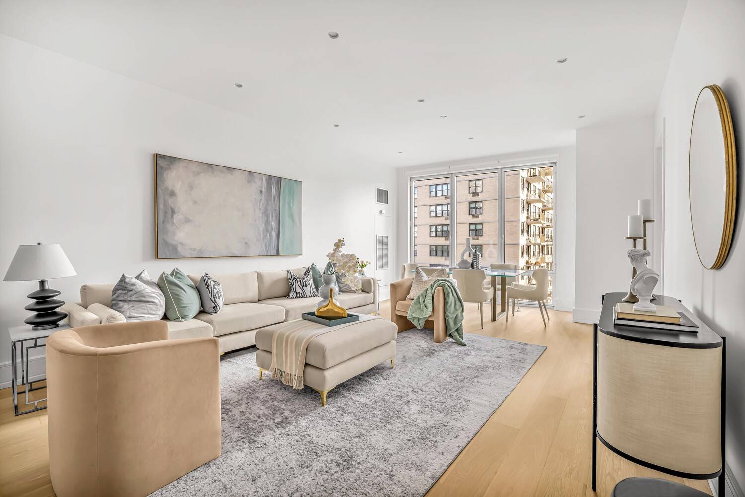 Manhattan, NY 10021,255 E 74TH Street #6C