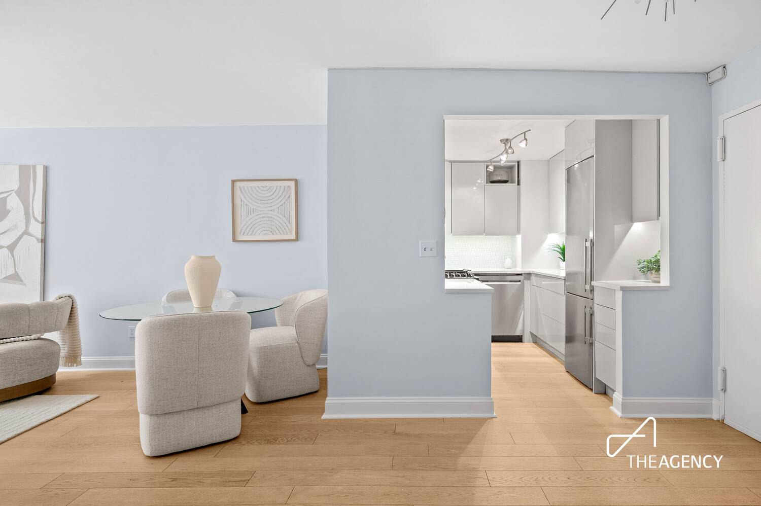 Manhattan, NY 10023,61 W 62ND Street #5F