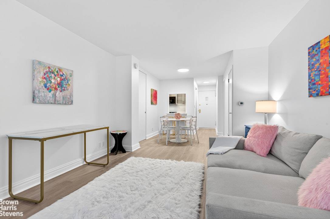 Manhattan, NY 10021,520 E 72ND Street #4J